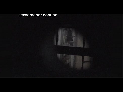 ❤️ Lourinho é secretamente filmado por um voyeur de bairro escondido atrás de tijolos ocos Porno em nós pt-br.ixiporn.ru